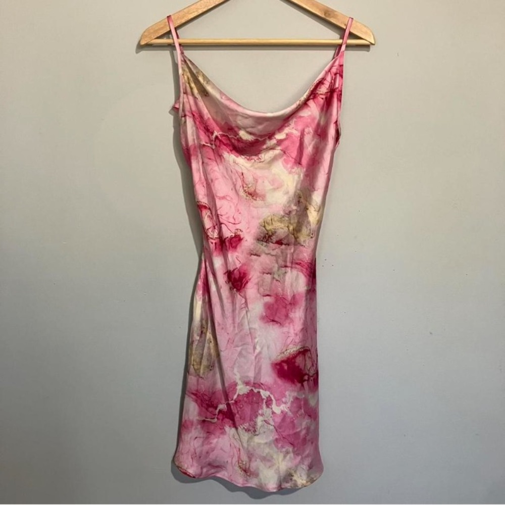 SHEIN Pink tie-dye Sleeveless mini dress with a cowl neck
Size: Small